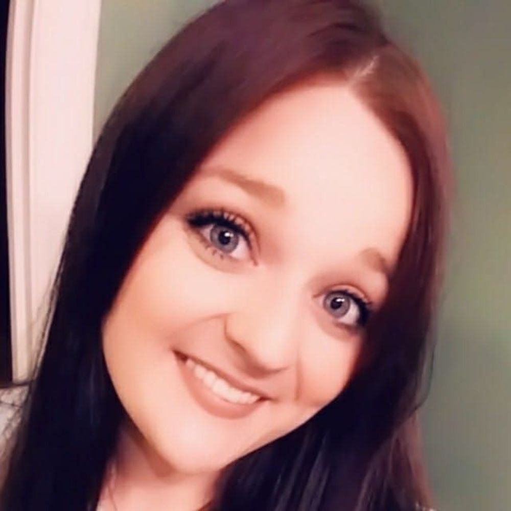 Meet your Posher, Caitlin